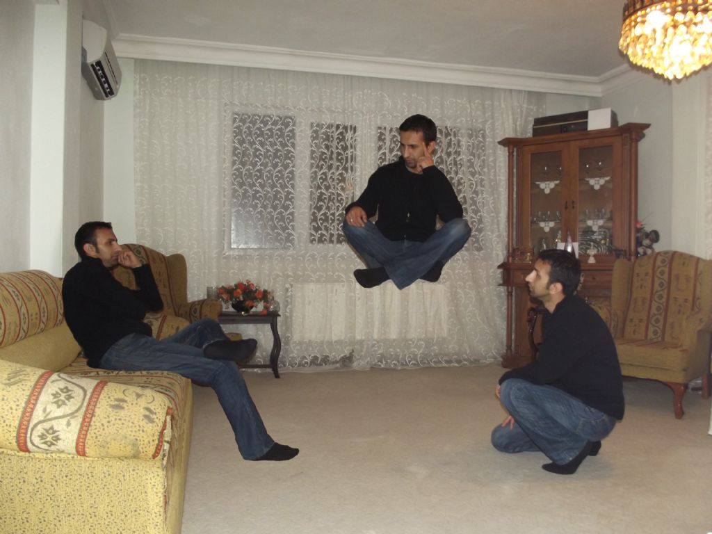 bizim evin hallleri..