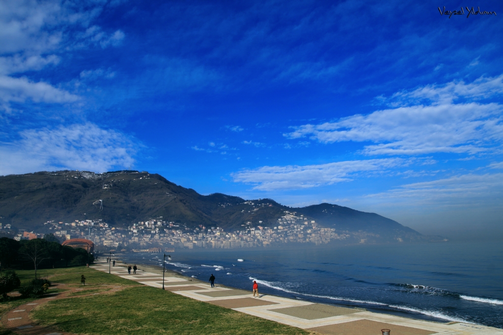 Boztepe eteklerinde sisli bir sabah