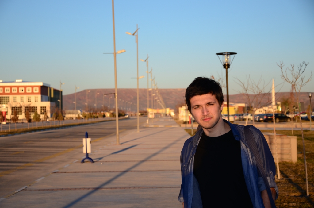 Y�ze Vuran G�ne�