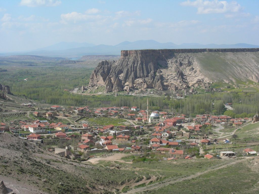 Orada bir k�y var...