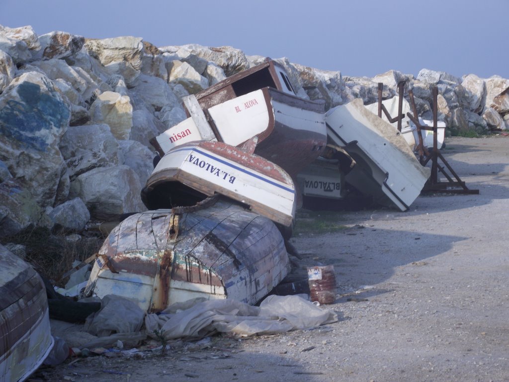 bir kenara at�lmak 