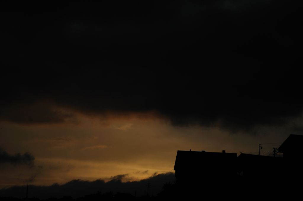 Gecenin kanayan yerinden