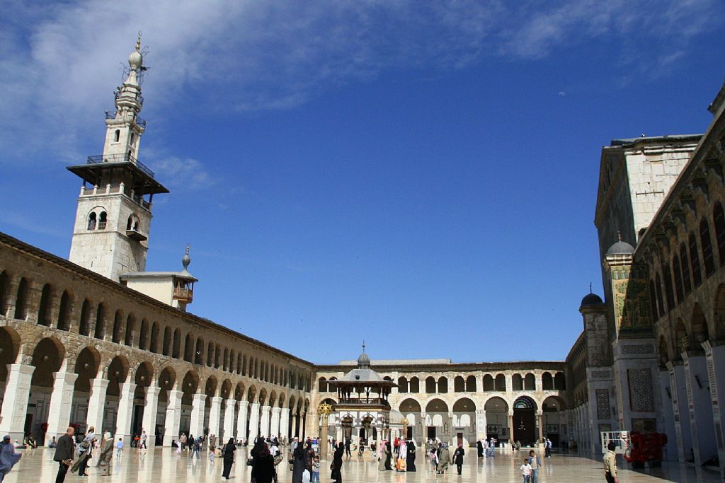 Emevi Camii Avlusu