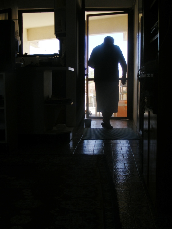 Ya�am......balkonla mutfak aras�nda ge�ti gidyor.