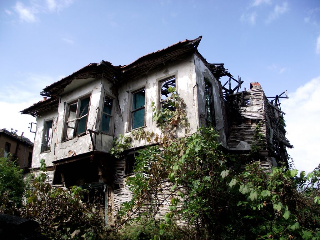 Terkedilmi�lik....