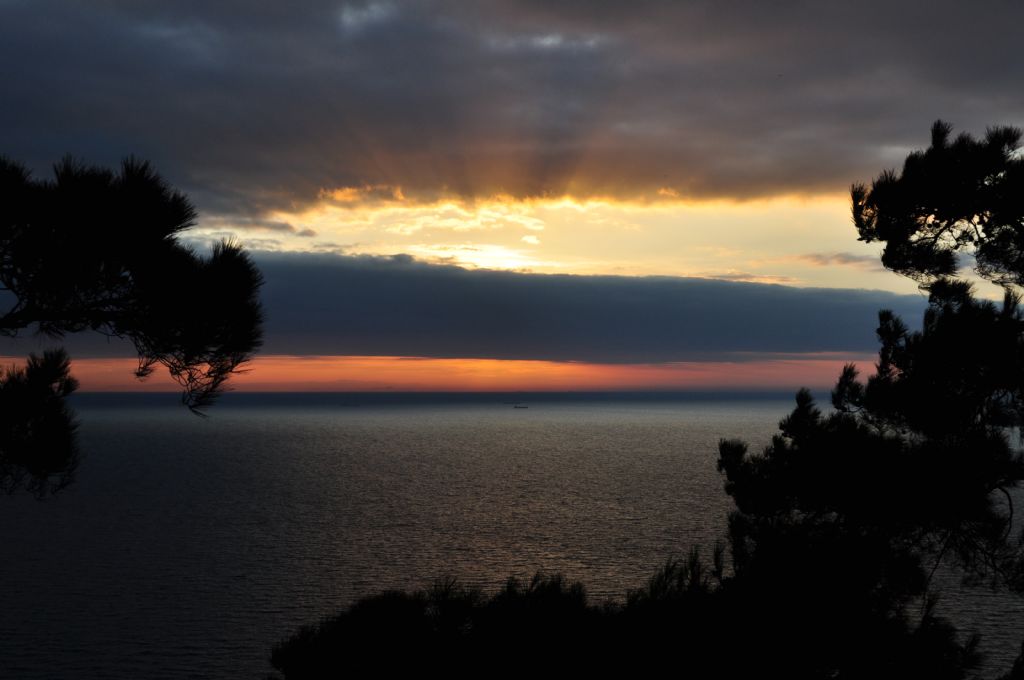 G�n bat� Burgazada