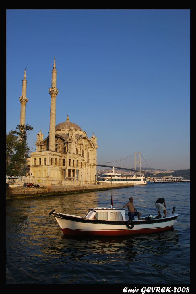 Ortakent Camii