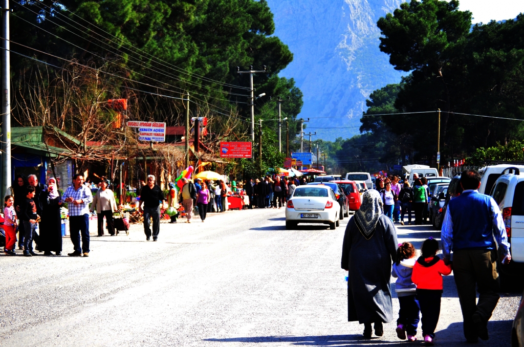 Antalya/Sosyete Pazar