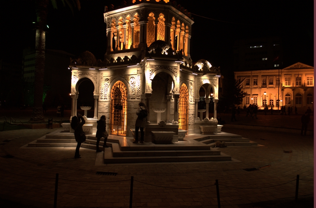 KULEN�N I�IKLARI