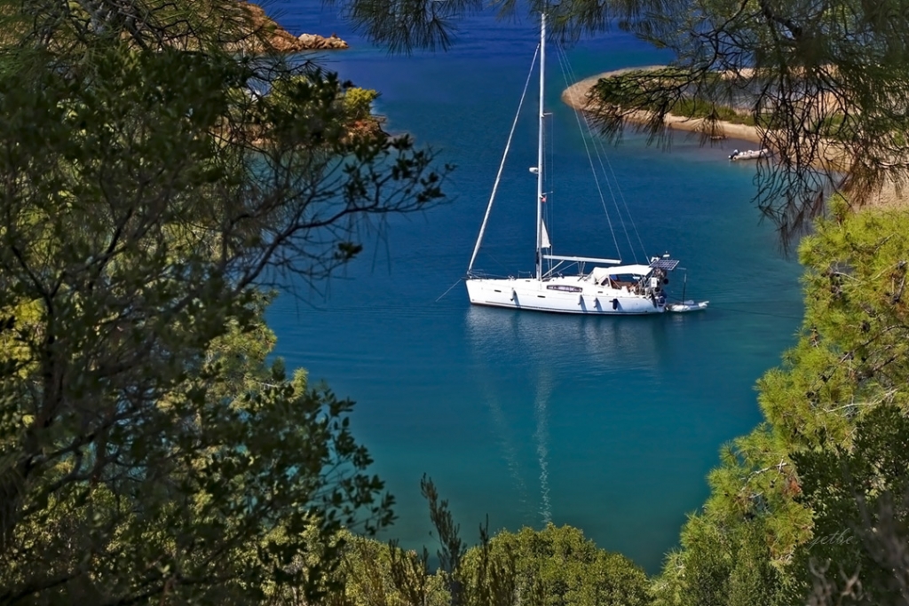 Ye�ilde mavi pencere - yass� ada fethiye