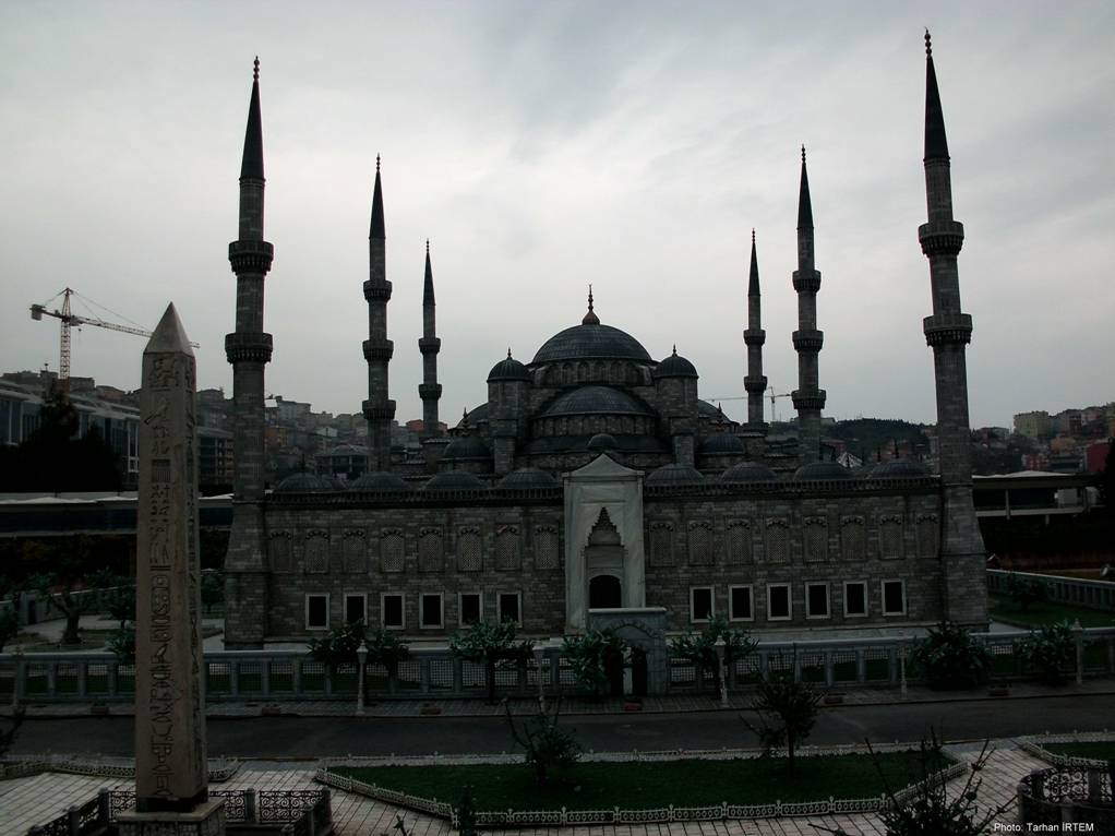 Sultan Ahmet Camii ve Dikili Ta Miniatrk