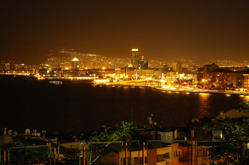 izmir gece