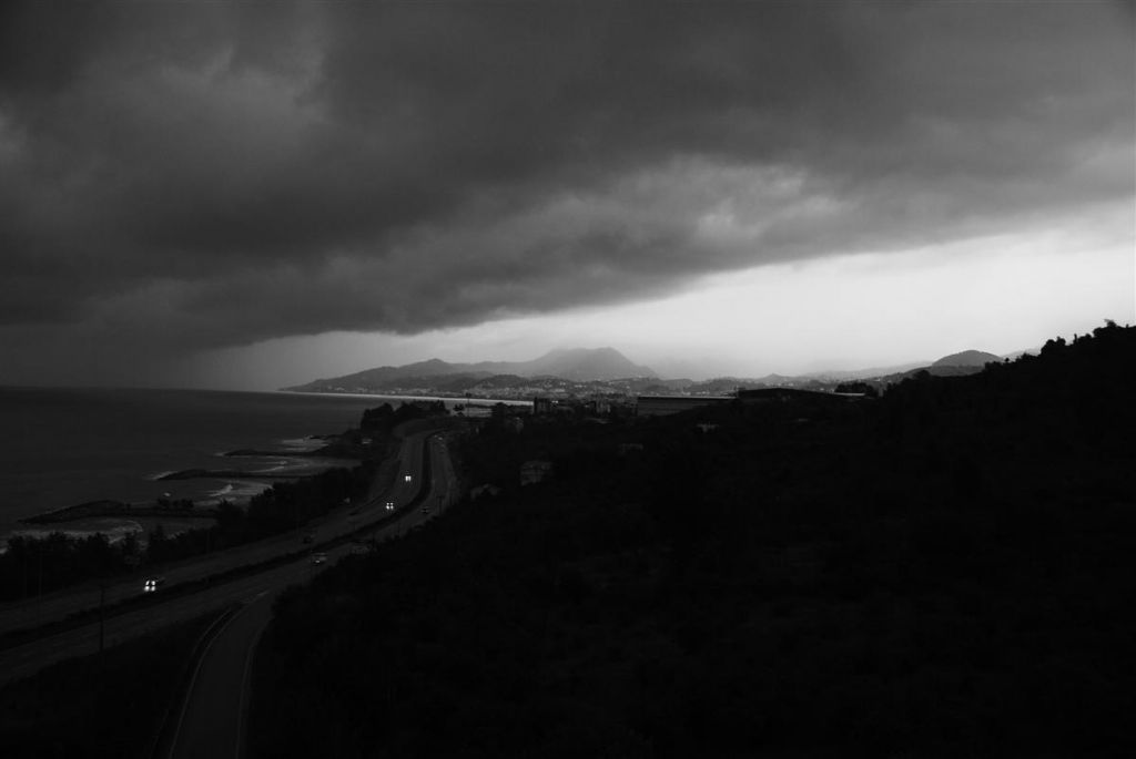 ya�mur �ncesinin hislerimizle bulu�umu...