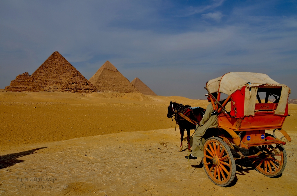 Giza Piramitleri