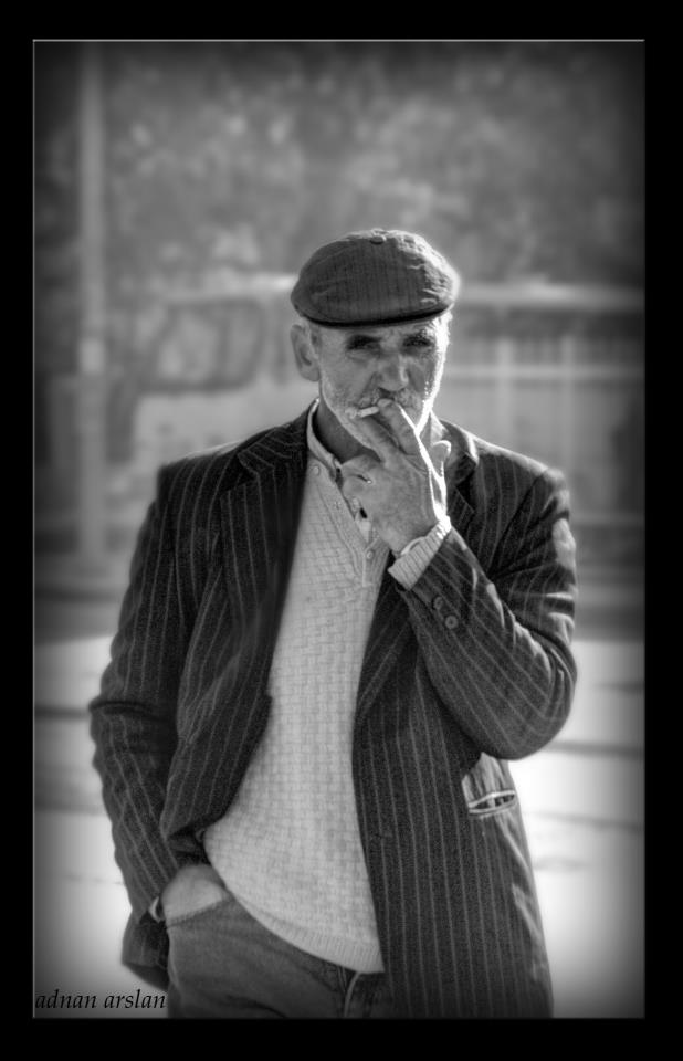 i�ine efkar �eken adam