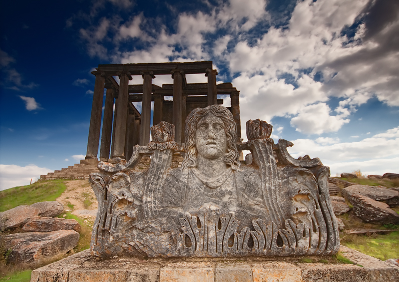 Zeus tapna / Aizonai