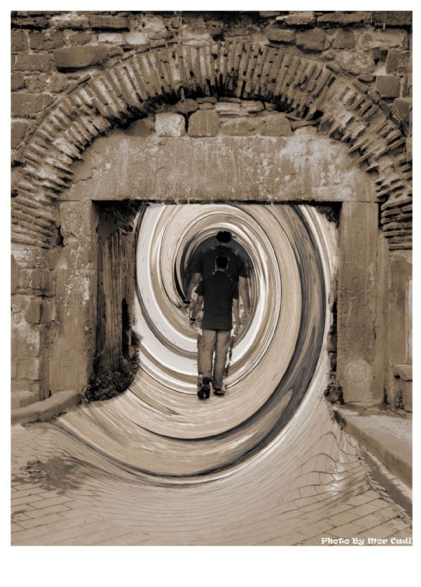 Giderken Benden Bilmeden Bilinmeze Surukleniyordun