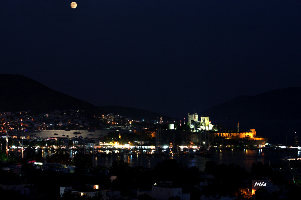 dolunayl bodrum gece manzaras