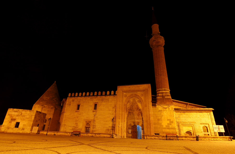 Erefolu Camii