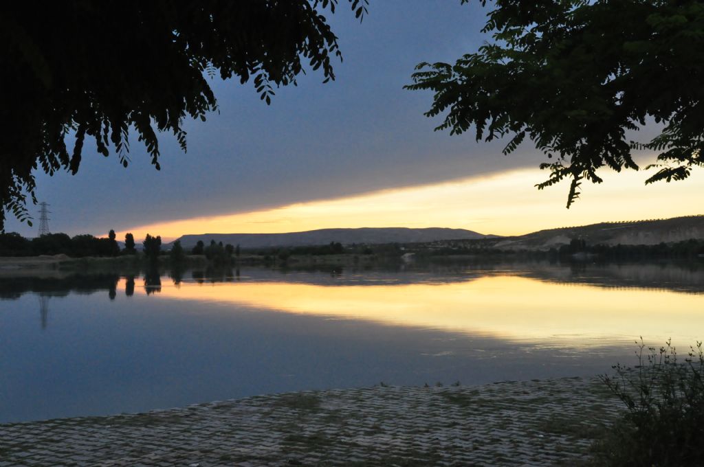 ak�am karanl���