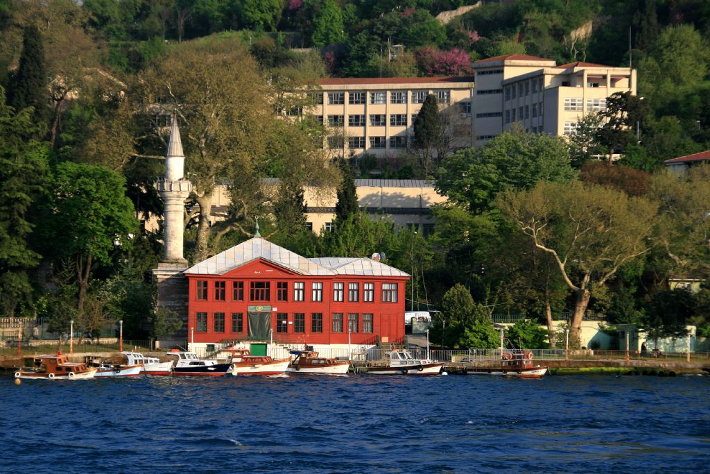 Kaymak Mustafa Paa Camii