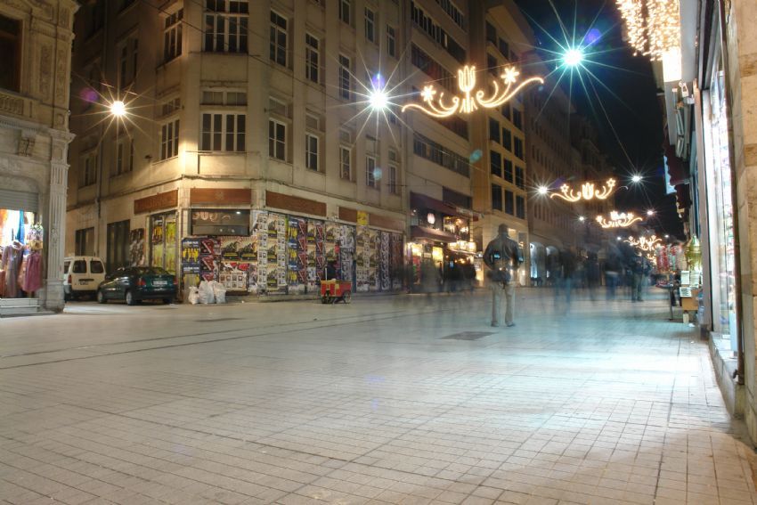 STKLAL'DE SOUK BR GECE