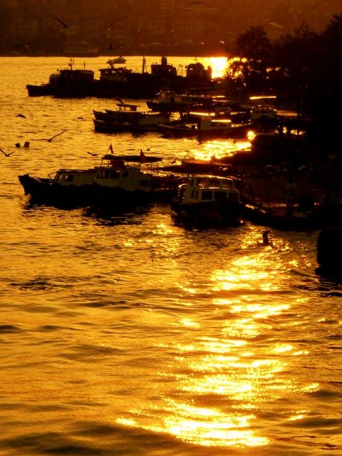 altnboynuz derlermi eskiden...