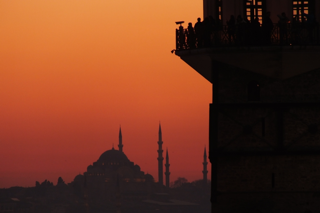 S�leymaniye'nin K�z�ll���nda K�zkulesi