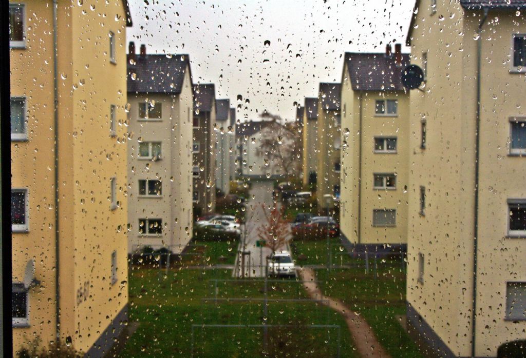 Yagmur vururken cama