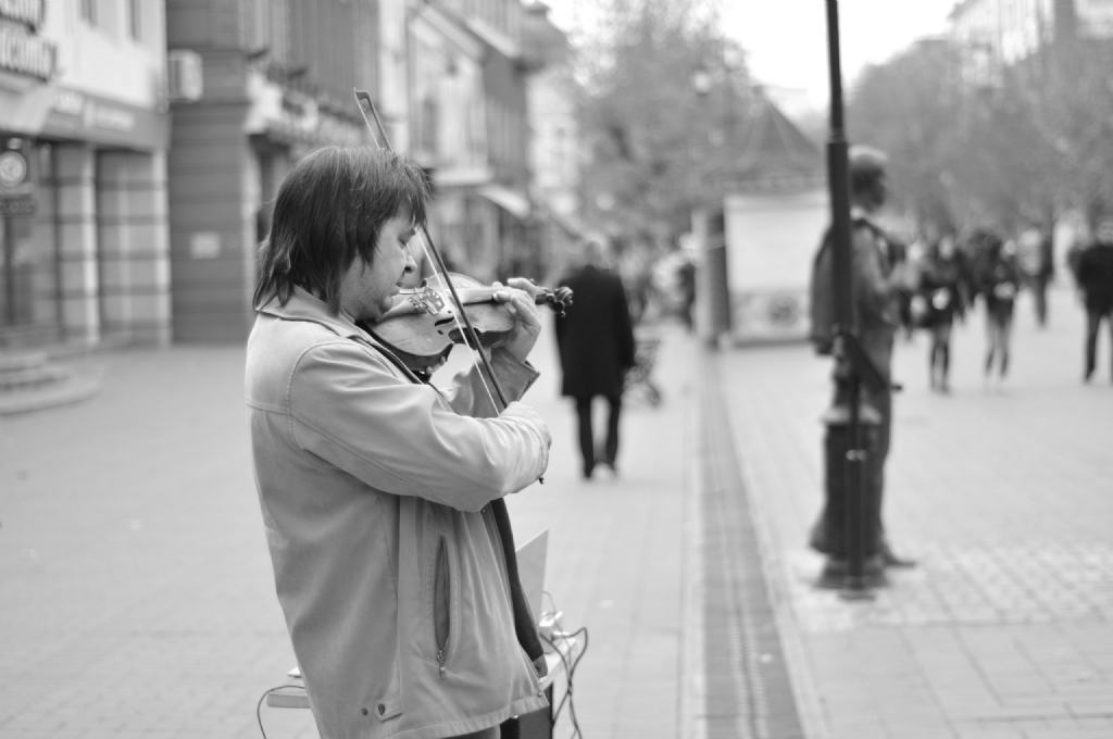 huzur bazen mzik bazen fotoraf bazen kitaptr. .