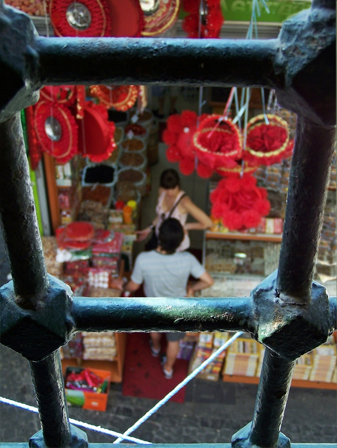 Demir Parmakl�klar..