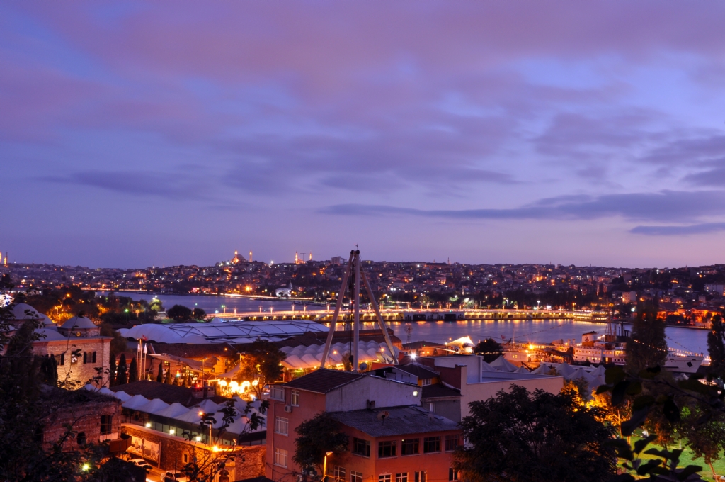 Hali�te s�radan bir ak�am �zeri