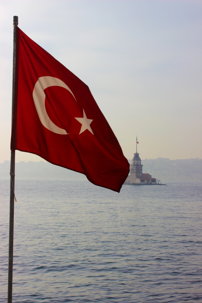 K�z Kulesi, Bayrak