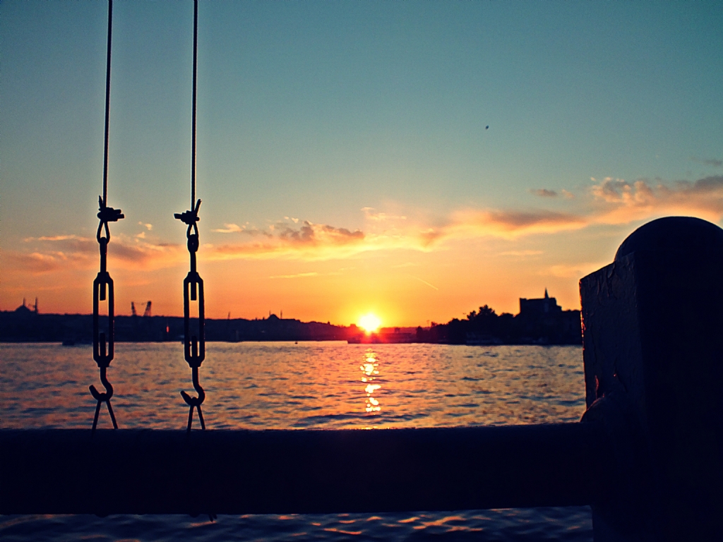 Galatadan Bir Bak��