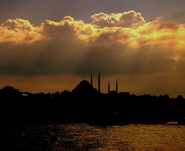 19:28  �stanbul ��in �ftar vakti!