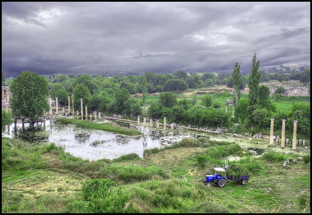 Aphrodisias Antik Kenti...