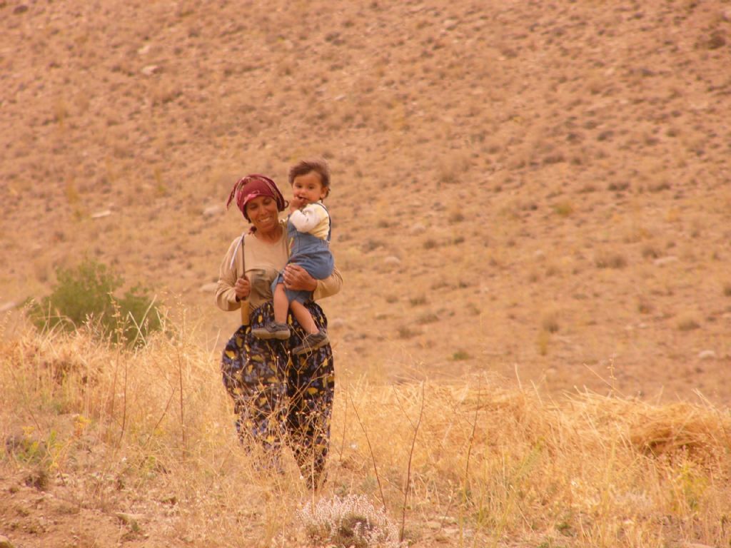 Tarlada calismanin cilvesi