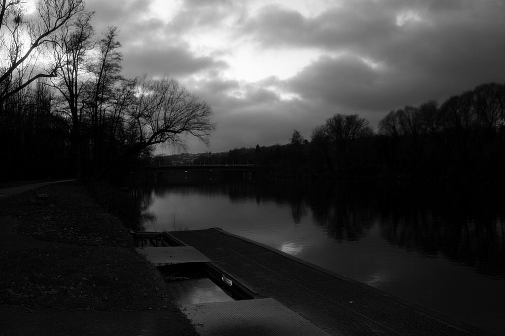 Siyah Beyaz Yansima Ne Olur