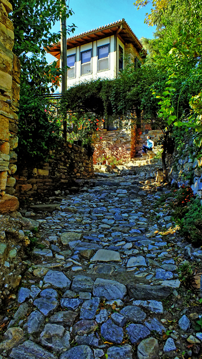 SOKAIN SONUNDAK EV...