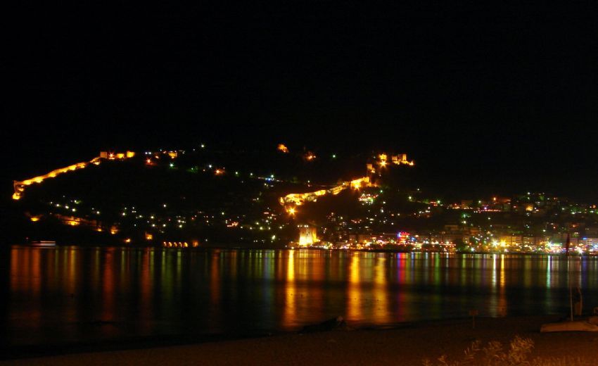 ALaNyA...