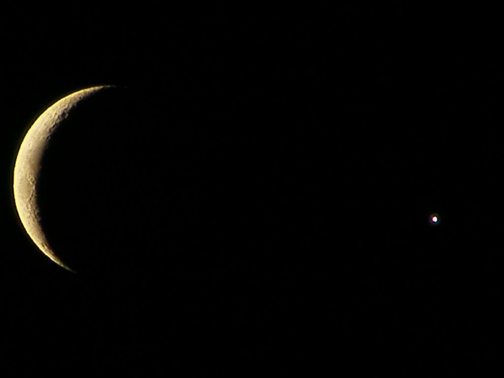 karanln iinde TRK BAYRAI