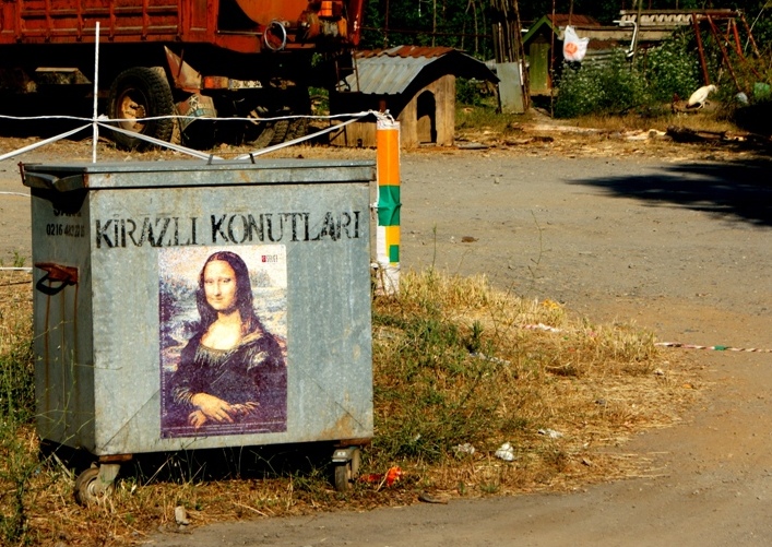 Mona Lisa Kirazl Konutlarnda