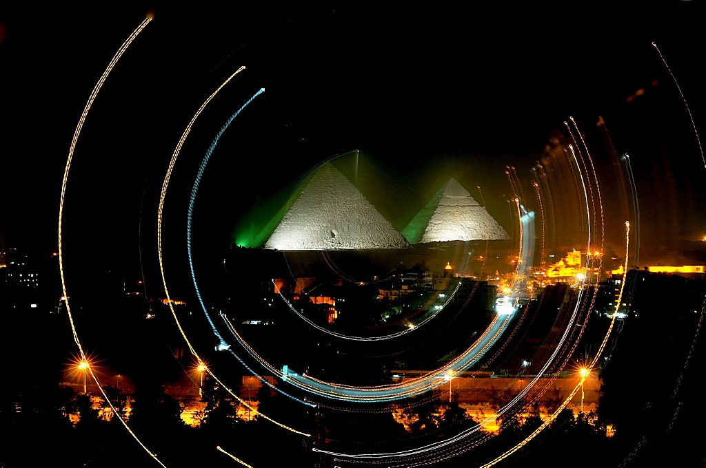 Piramitte I��k Oyunlar� 1