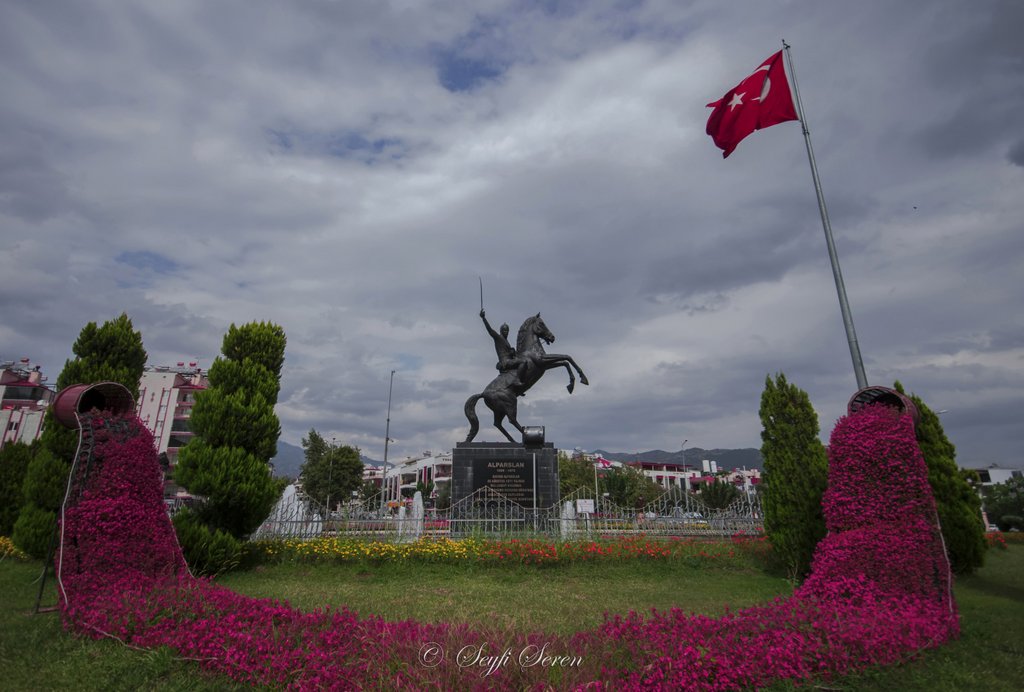 Ayd�n / Malazgirt Meydan�