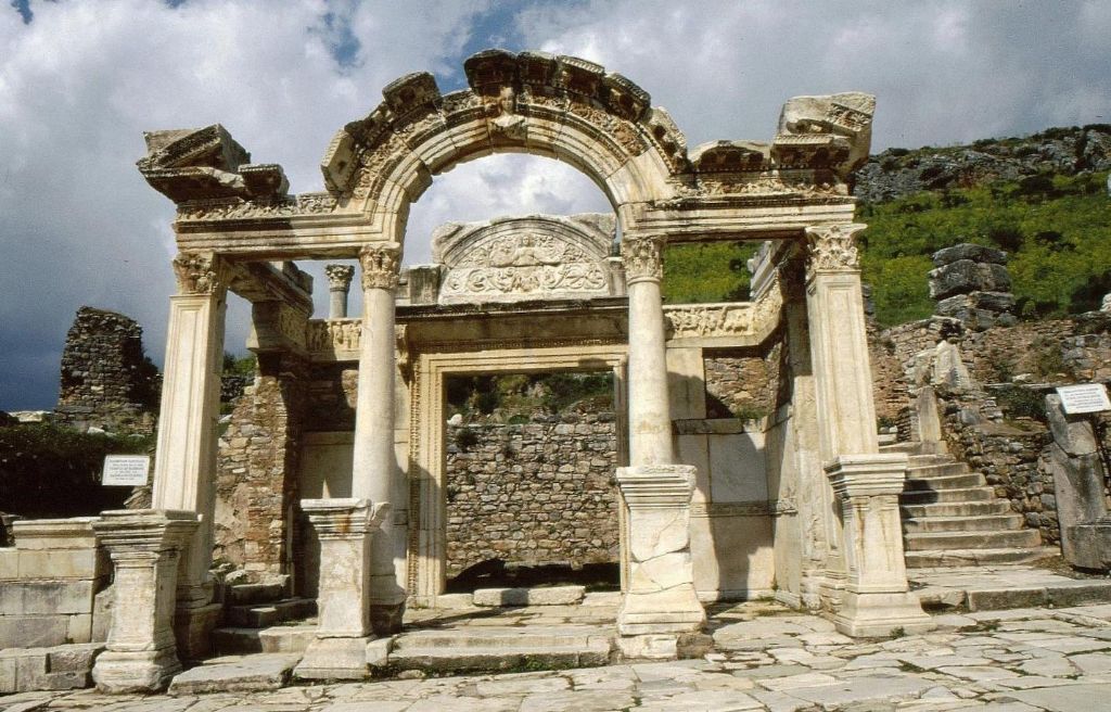 Hadrian Tapınağı - Efes