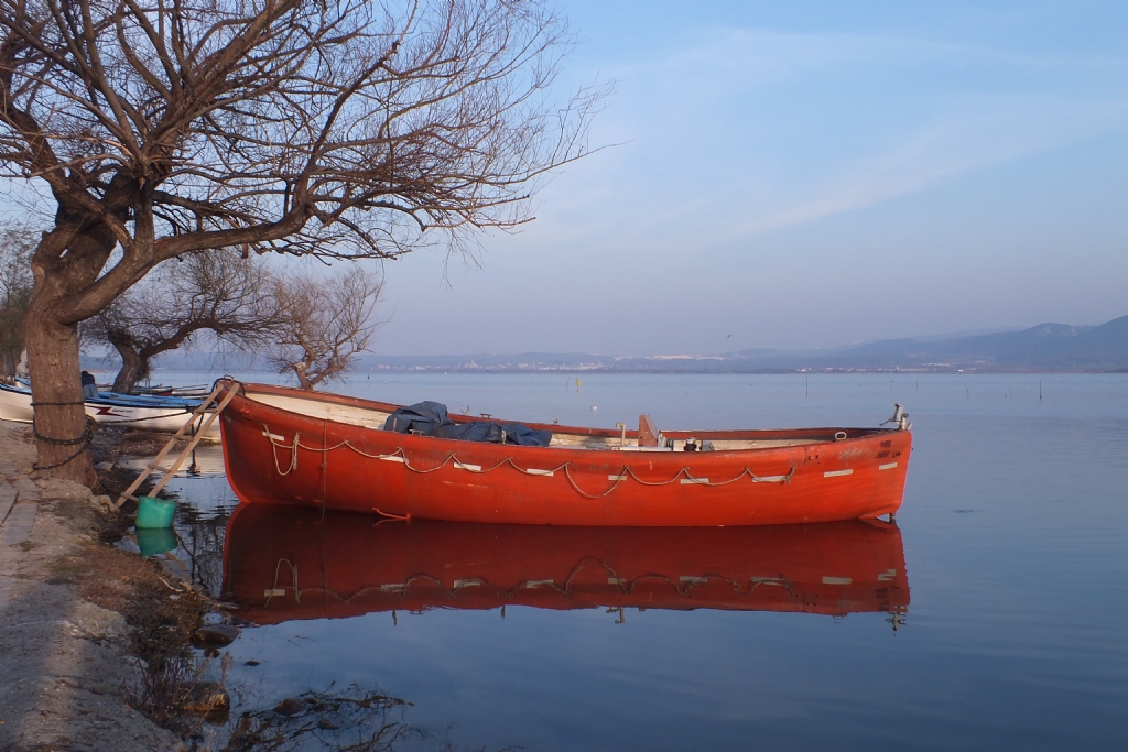 G�lyaz�' da K�rm�z� Sandal