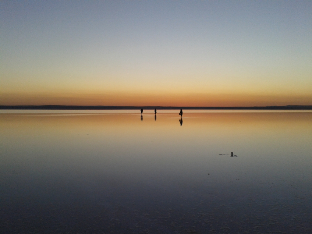 tuz g�l� g�n bat�m�.