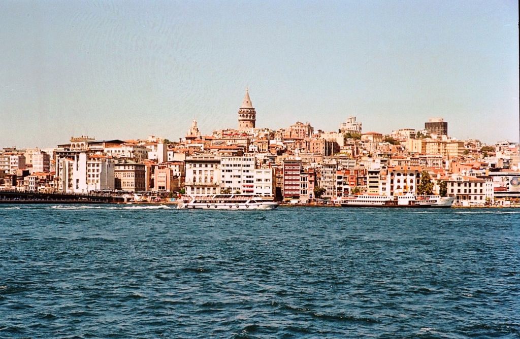 Bir Galata Kulesi