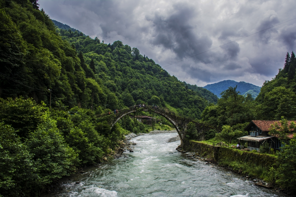 Rize amlhemin/ Ftna Deresi