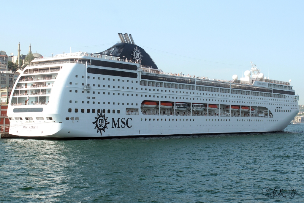 MSC Lirica